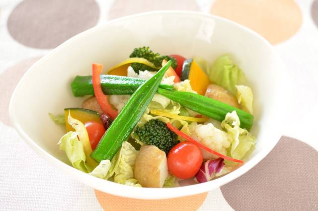 オクラのホットサラダ|フリー写真素材・無料ダウンロード-ぱくたそ (24104)