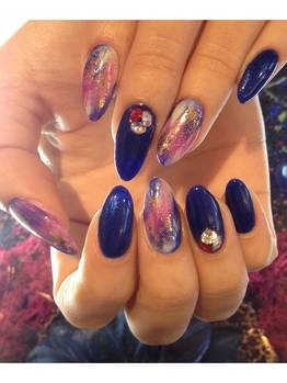 ネイルも春色に着替えよう 最新ハンド フットネイルデザイン30選 Ikumama ママライフを楽しもう