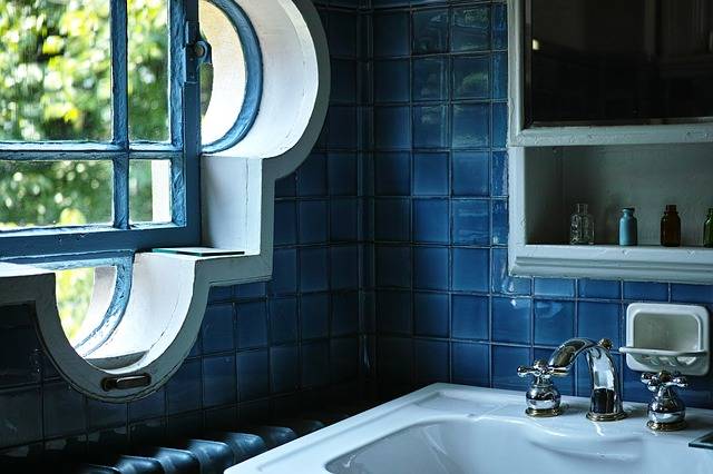 Free photo: Washroom, Windows, Blue - Free Image on Pixabay - 1758449 (41704)
