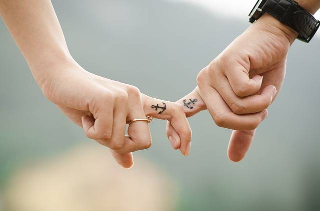 Free photo: Hands, Love, Couple, Together - Free Image on Pixabay - 437968 (72011)