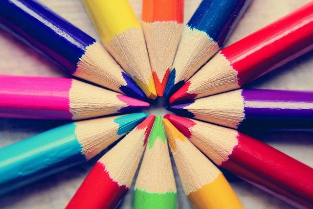 Colored Pencils Paint Heart - Free photo on Pixabay (149260)