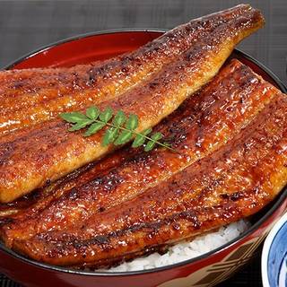 Amazon | 川口水産 国産うなぎ かば焼き たれ・山椒付き 3種組み合わせセット 約300g (通常梱包箱) | うなぎ屋かわすい | 魚介類・水産加工品ギフト 通販 (129241)