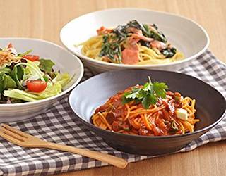Amazon｜テーブルウェアイースト (黒マット)パスタ皿・カレー皿 4枚セット｜カレー・パスタ皿 オンライン通販 (135473)