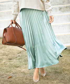 サテンプリーツロングスカート | [公式]ベイフロー（BAYFLOW）通販 (138486)