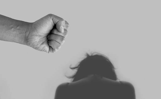 約6割がパワハラ・セクハラが理由で退職?!