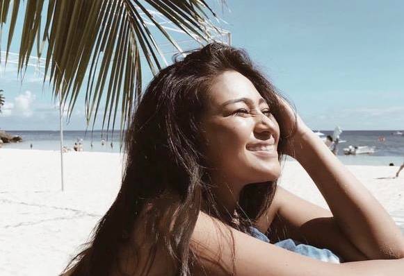 Influencer Girl AKI 《50の質問》