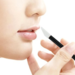 たくさんのリップを使い分けるなら「使い捨てリップブラシ」が衛生的で便利♡