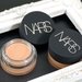 2/7発売《NARS》自然な仕上がりと高いカバー力を両立する「ソフトマットコンプリートコンシーラー」新2シェードが登場！素肌のような仕上がりで肌悩みをカバー