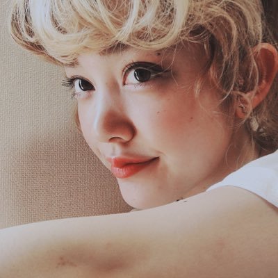 オフィシャルモデルかんなちゃん