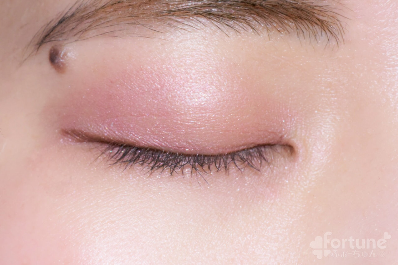 キャンメイク　ウインクグロウアイズ　サクラモーヴ　濡れまぶた