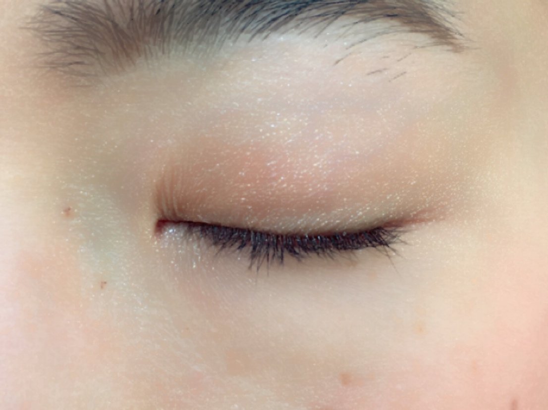 アイシャドウ（自撮り）