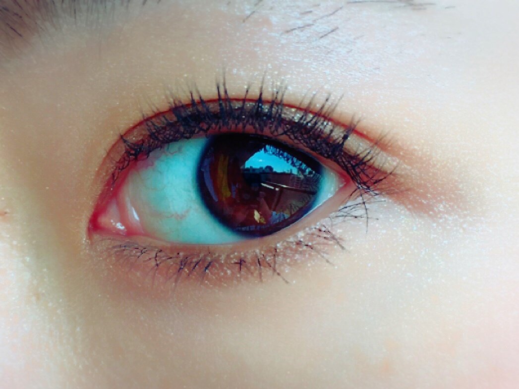 アイシャドウ（自撮り）