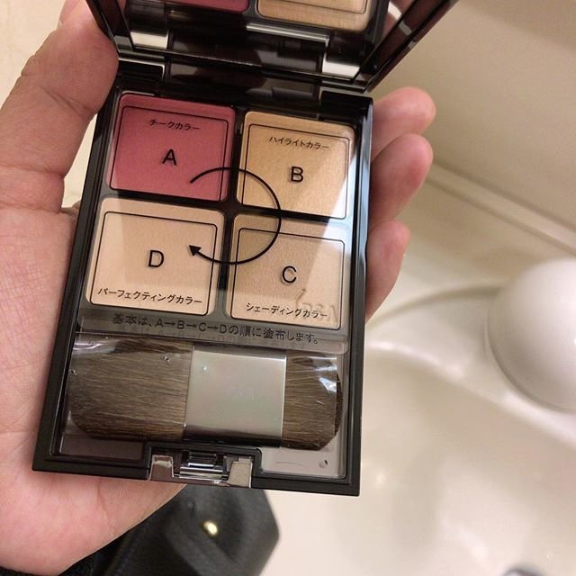 デザイニングフェイスカラーパレット