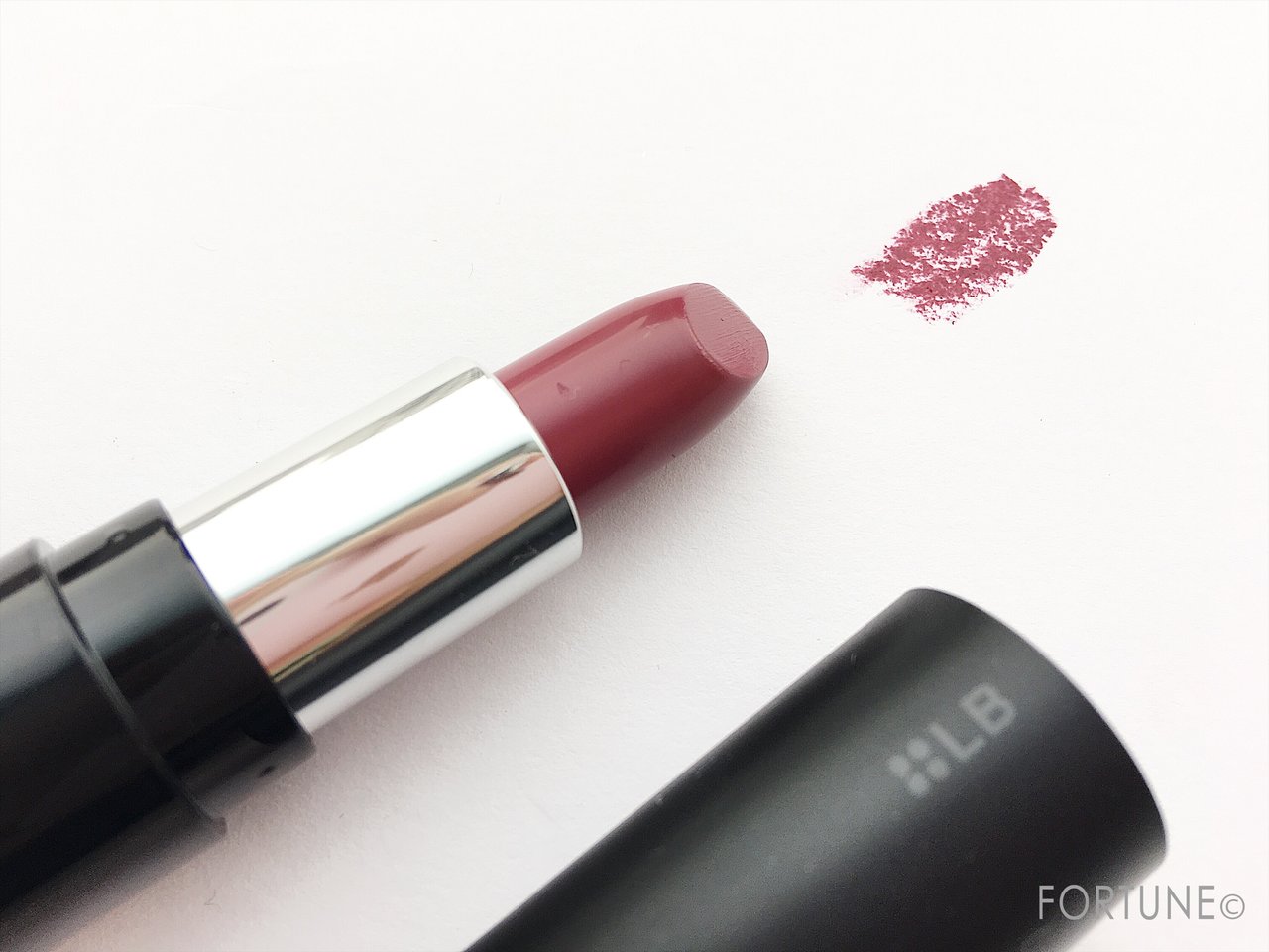 2017秋冬　LBコスメ　エッセンスインルージュ モイスト（ラグジュアリーサングリア）