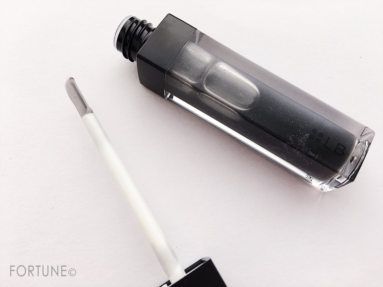 2017秋冬　LBコスメ　スパイシージェリーリップグロス（クリアブラック）