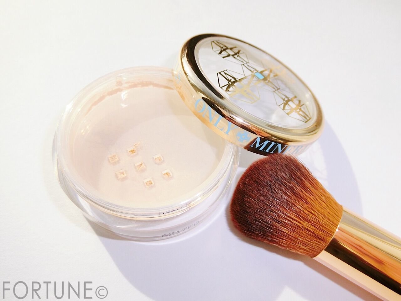 オンリーミネラル　ONLYMINERALS　ファンデーション