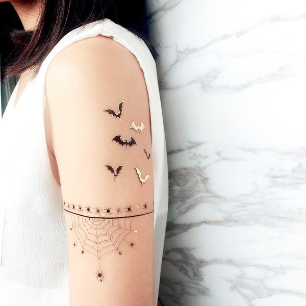 ペーパーセルフ　タトゥー