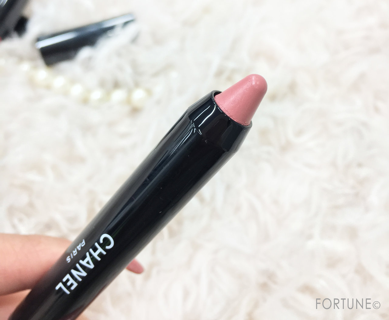 N°9 「ベージュロゼ」パッケージ