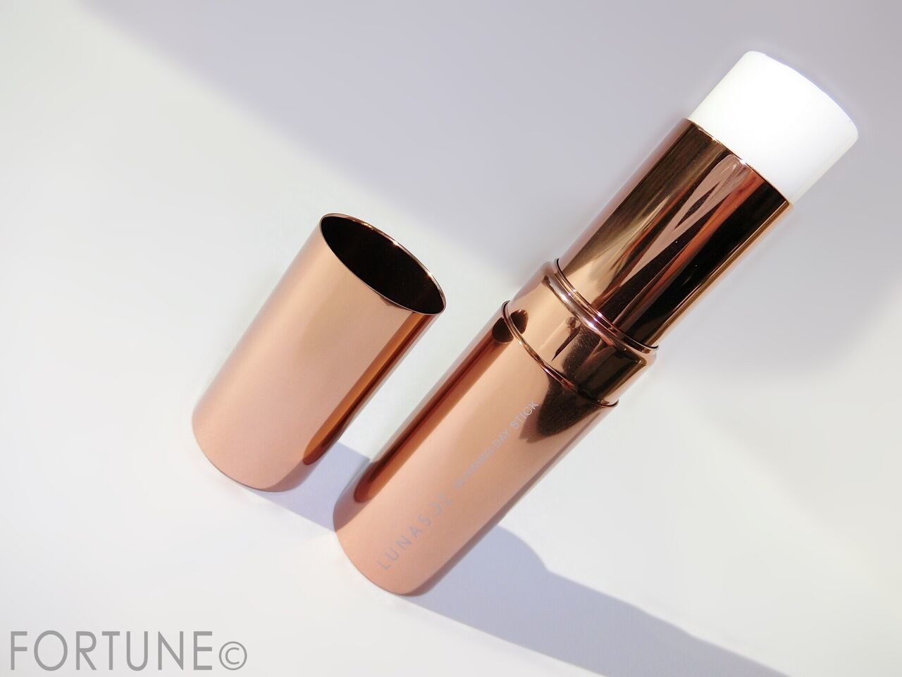 ルナソル LUNASOL 2017冬新作コスメ　グロウイングデイスティック　ハイライト　ツヤ肌　人気