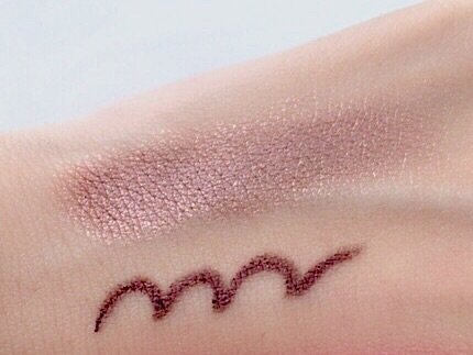 自撮りコスメデコルテ