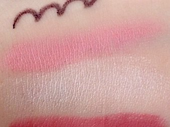 自撮りコスメデコルテ