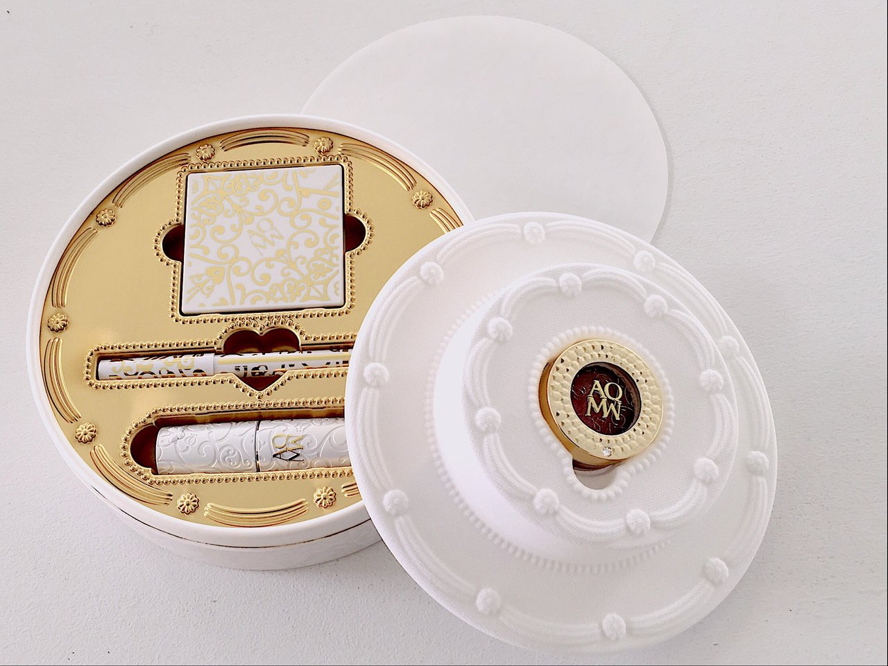 自撮りコスメデコルテ