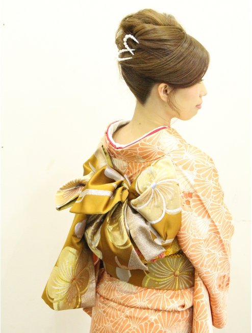 ヘアスタイル　和装　和服　アップスタイル　成人式　夜会巻き　浴衣　着物