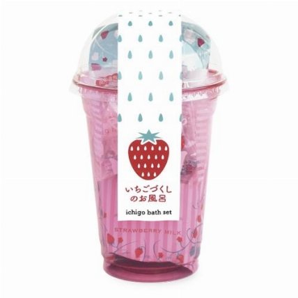 いちごづくしのお風呂　チャーリー