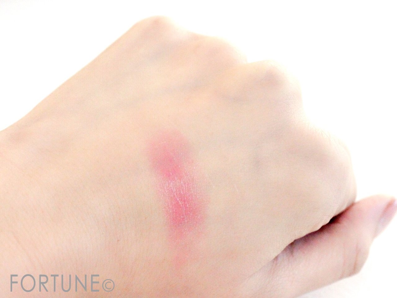 YSL ysl イヴ・サンローラン　リップ　ヴォリュプテティントインバーム　ルージュヴォリュプテシャイン　デパコス　リップ　オススメ