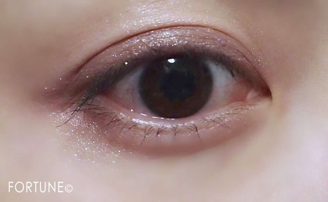 Dior サンク クルール887 スリル メイク方法