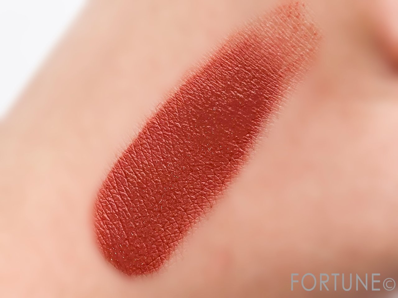 NARS　ナーズ　2018　春コスメ　新作コスメ　リップ　チーク　アイシャドー　リップカバー　ベルベットシャドースティック　リキッドブラッシュ　ハイライティングブラッシュパウダー