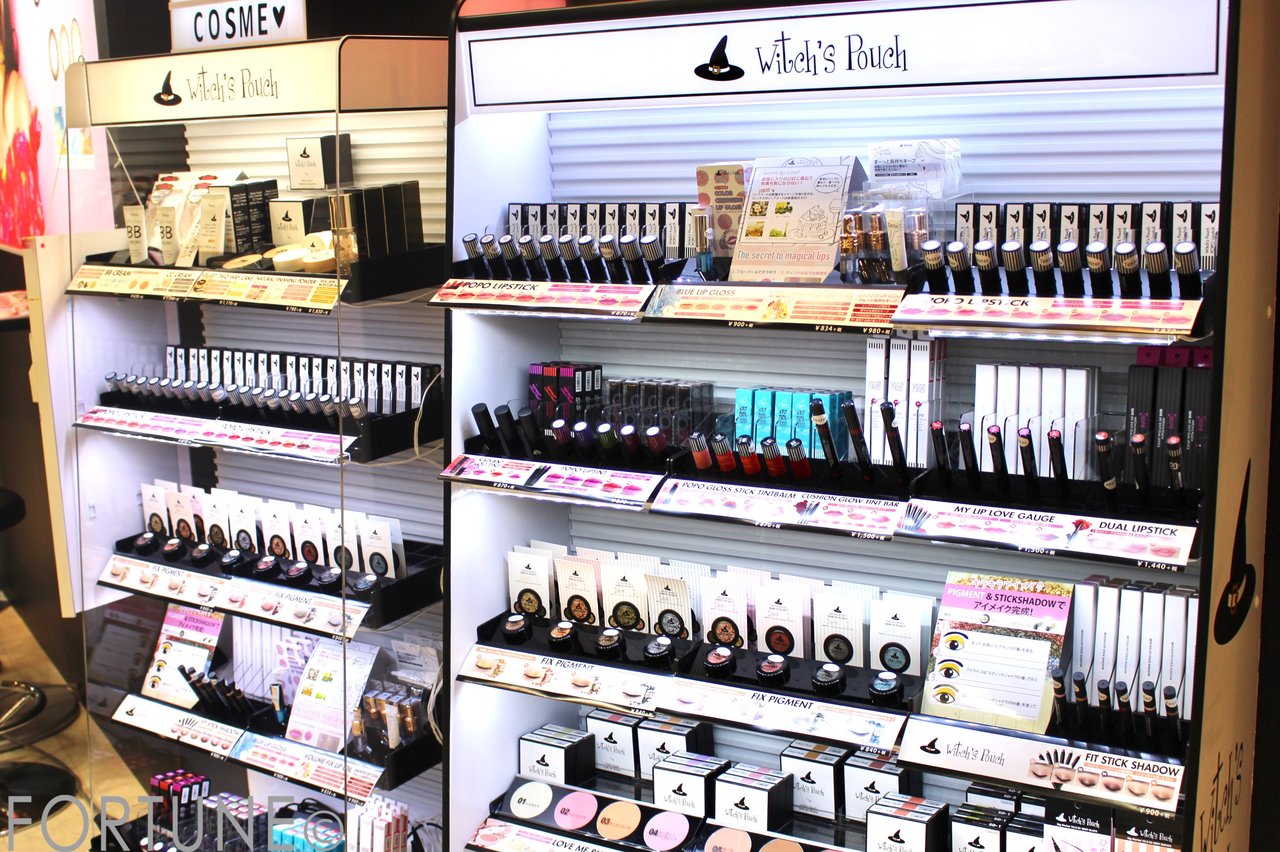 国際　化粧品展　COSME TOKYO 新作　コスメ　最新　2018 (株)アスリーエイチ ウィッチーズポーチ