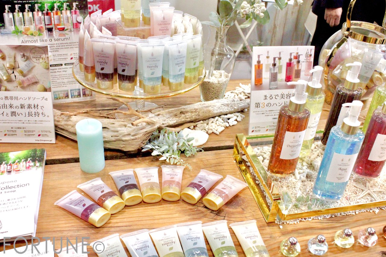 国際　化粧品展　COSME TOKYO 新作　コスメ　最新　2018 （株） ラ・ショエット