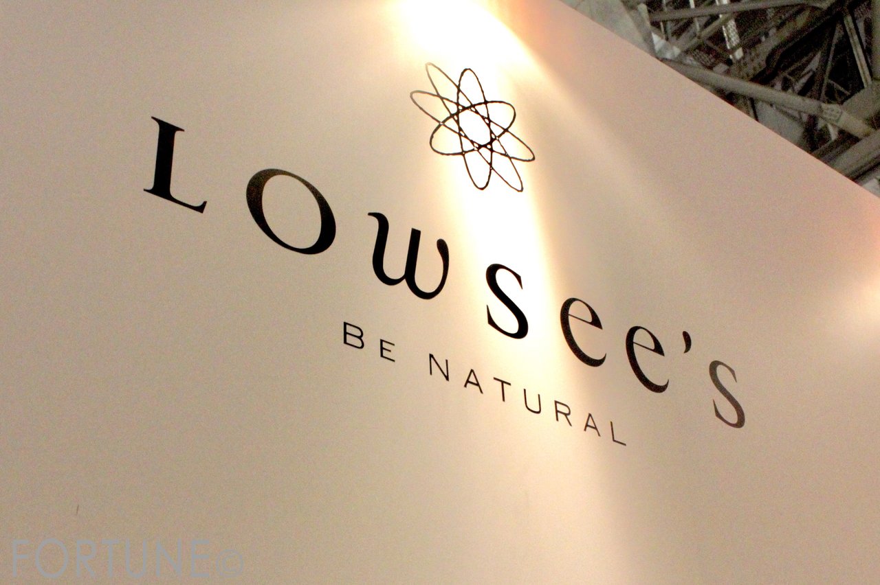 国際　化粧品展　COSME TOKYO 新作　コスメ　最新　2018 SLICK （株）　オーガニック