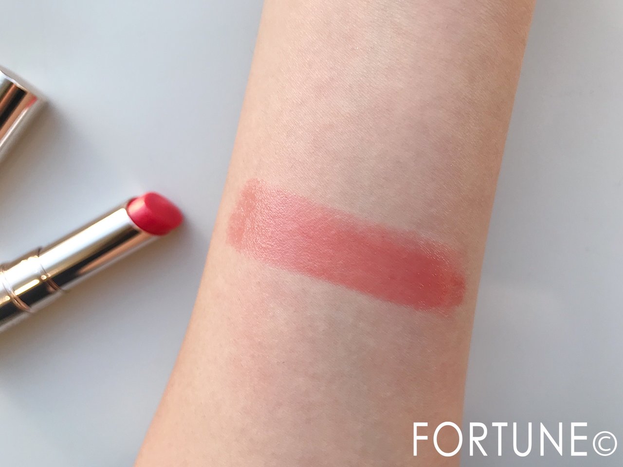 ちふれ　プチプラコスメ　アイシャドウ　透明感　オフィスメイク