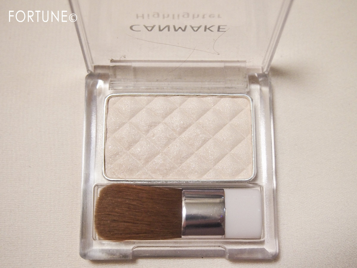 キャンメイク「ハイライター」05 ベビーベージュ