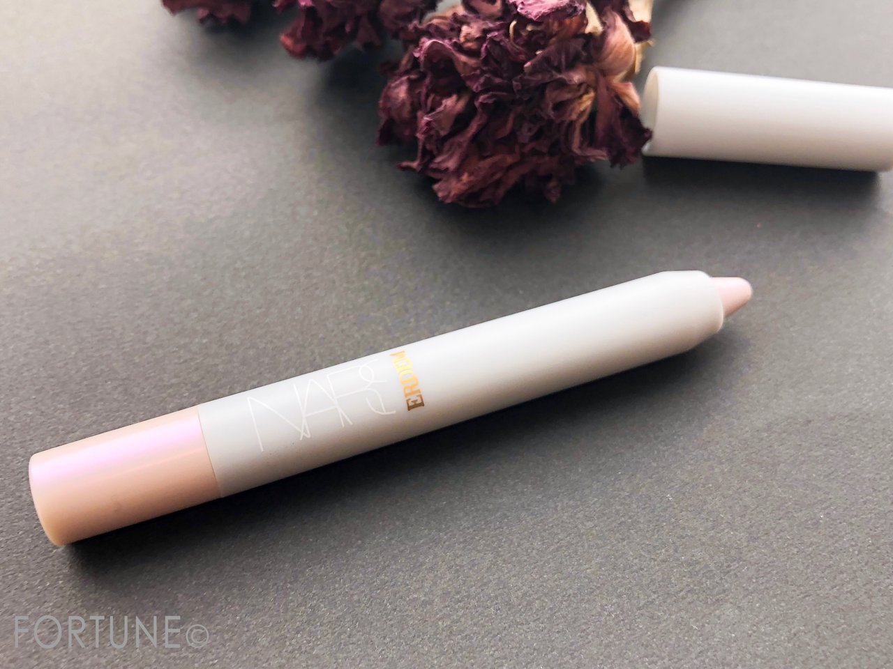 Erdem for NARS Strange FIowers Collection　ナーズ　新作コスメ　2018　夏コスメ　アイシャドウ　アイメイク　チーク　ハイライト　リップ　アーデム