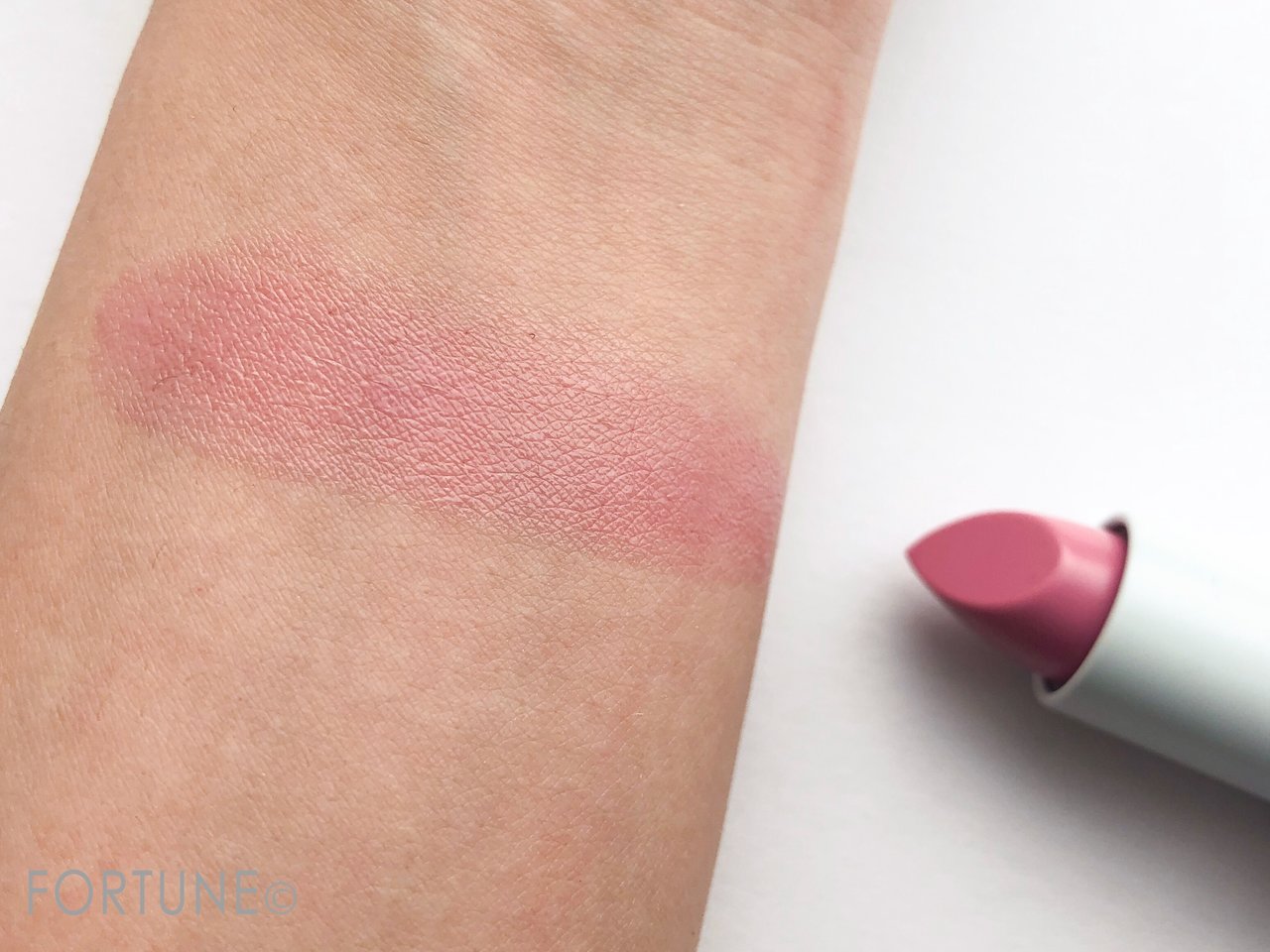 Erdem for NARS Strange FIowers Collection　ナーズ　新作コスメ　2018　夏コスメ　アイシャドウ　アイメイク　チーク　ハイライト　リップ　アーデム