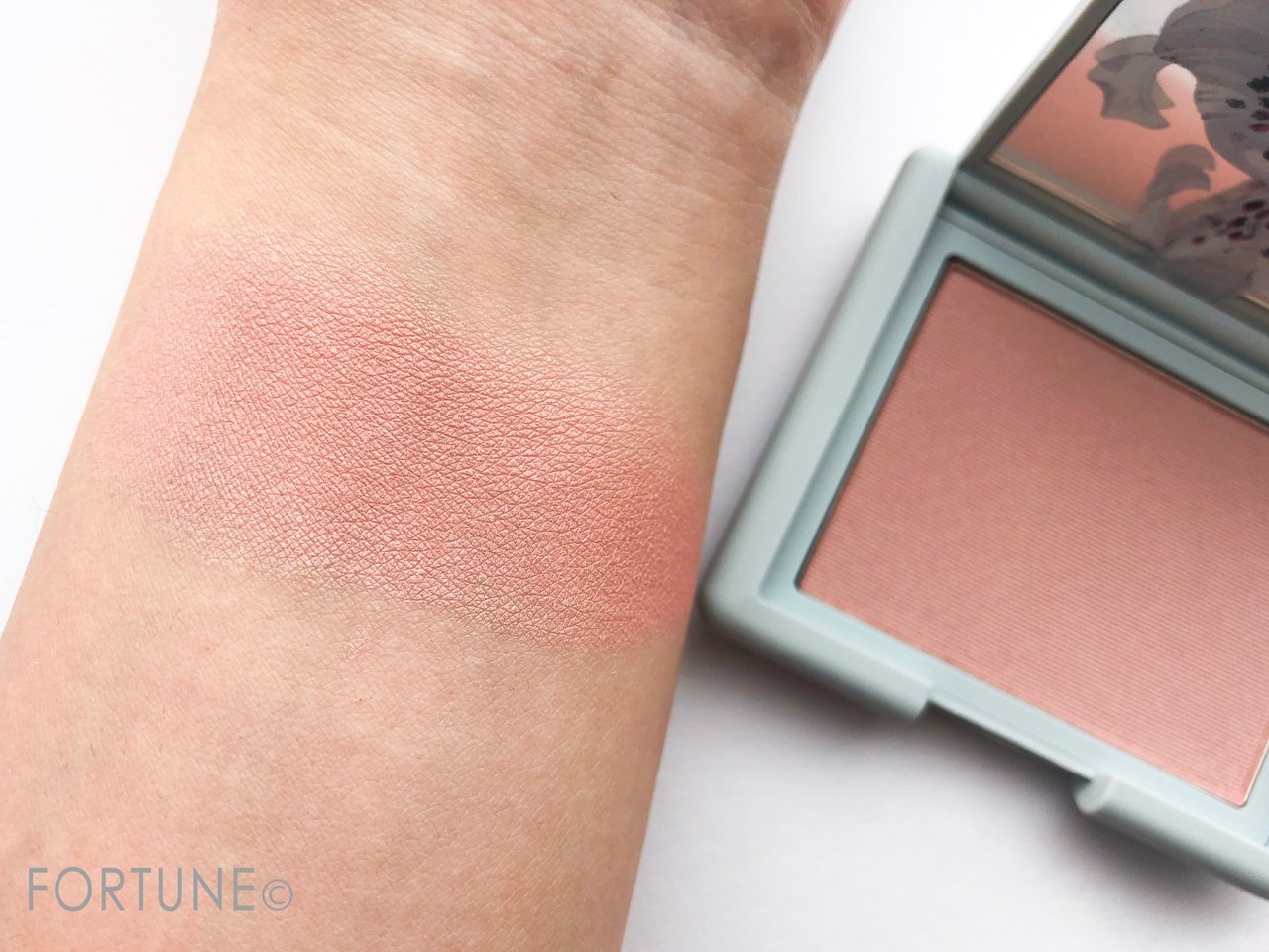 Erdem for NARS Strange FIowers Collection　ナーズ　新作コスメ　2018　夏コスメ　アイシャドウ　アイメイク　チーク　ハイライト　リップ　アーデム