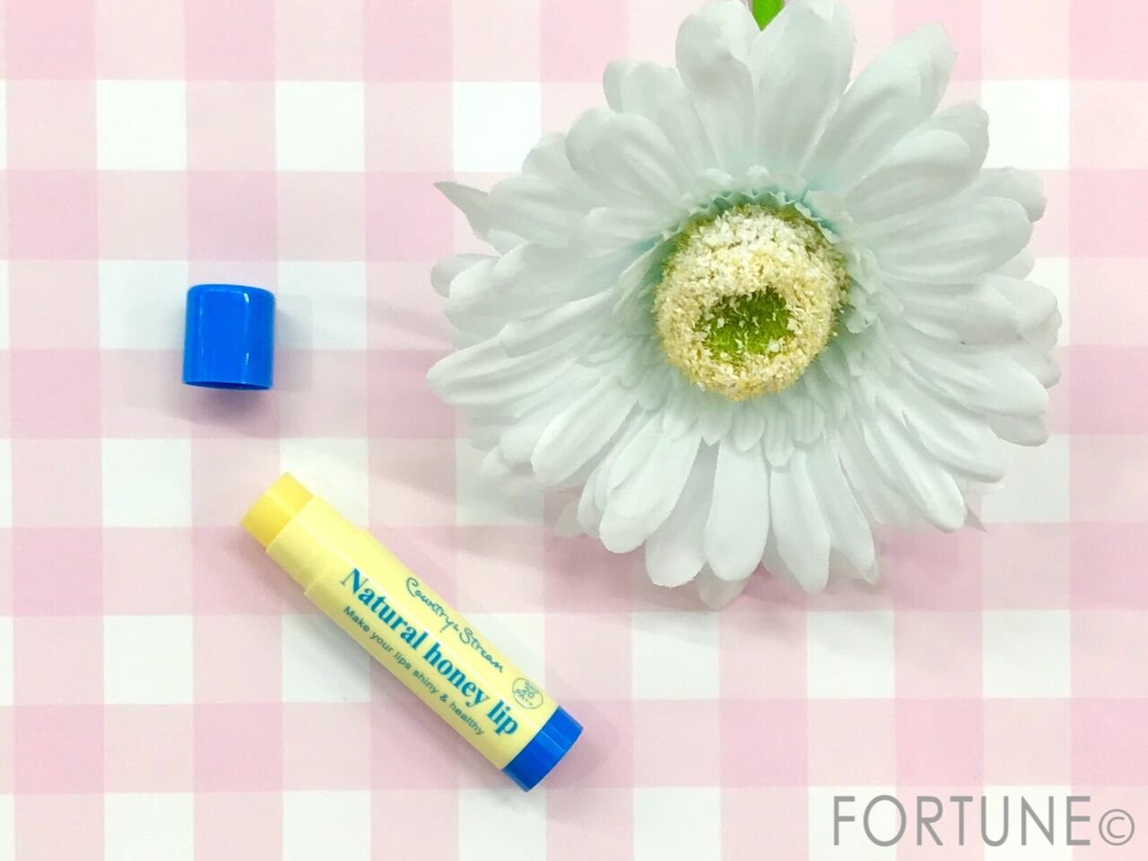 カントリー＆ストリーム　UVリップクリーム HM