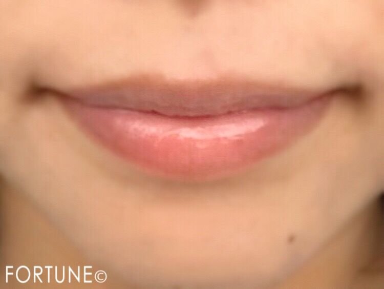 カントリー＆ストリーム　ハニーフルリップ