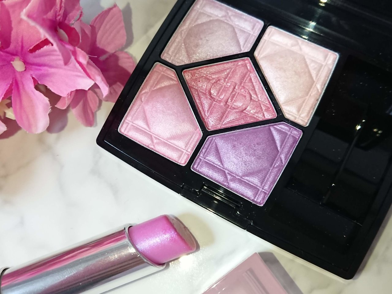 【自撮り】Dior　サンククルール　スイート　アイキャッチ