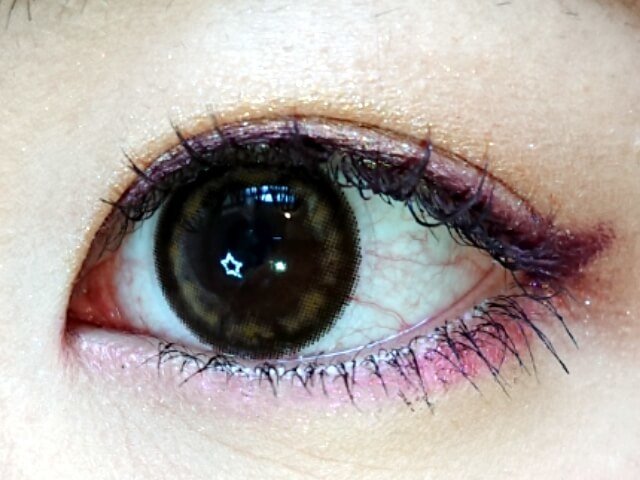 【自撮り】sweet５月号　snidel　春コスメ　アイシャドウパレット　クレヨンアイカラー　着画