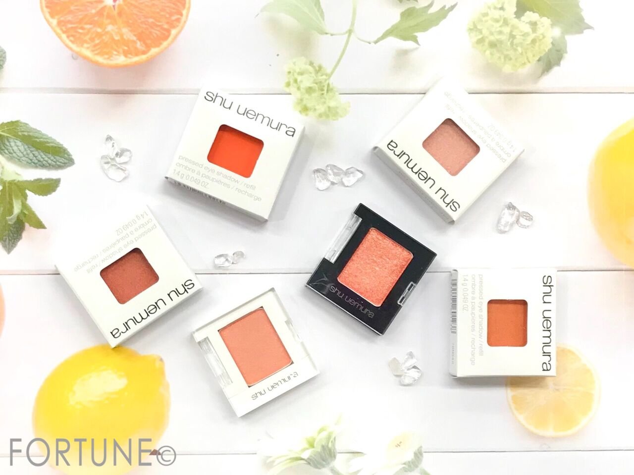 シュウウエムラ プレスドアイシャドー