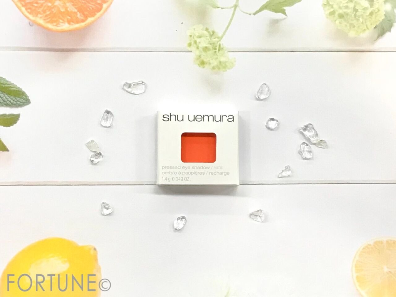 シュウウエムラ プレスドアイシャドー オレンジ