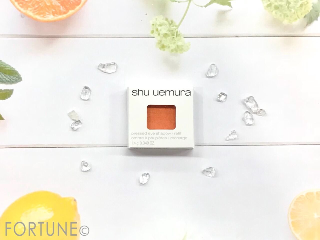シュウウエムラ プレスドアイシャドー オレンジ