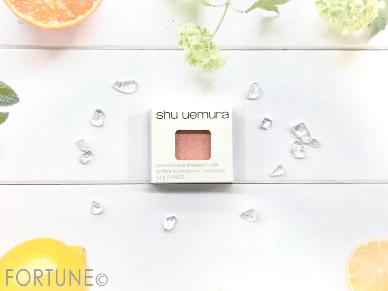 シュウウエムラ プレスドアイシャドー オレンジ
