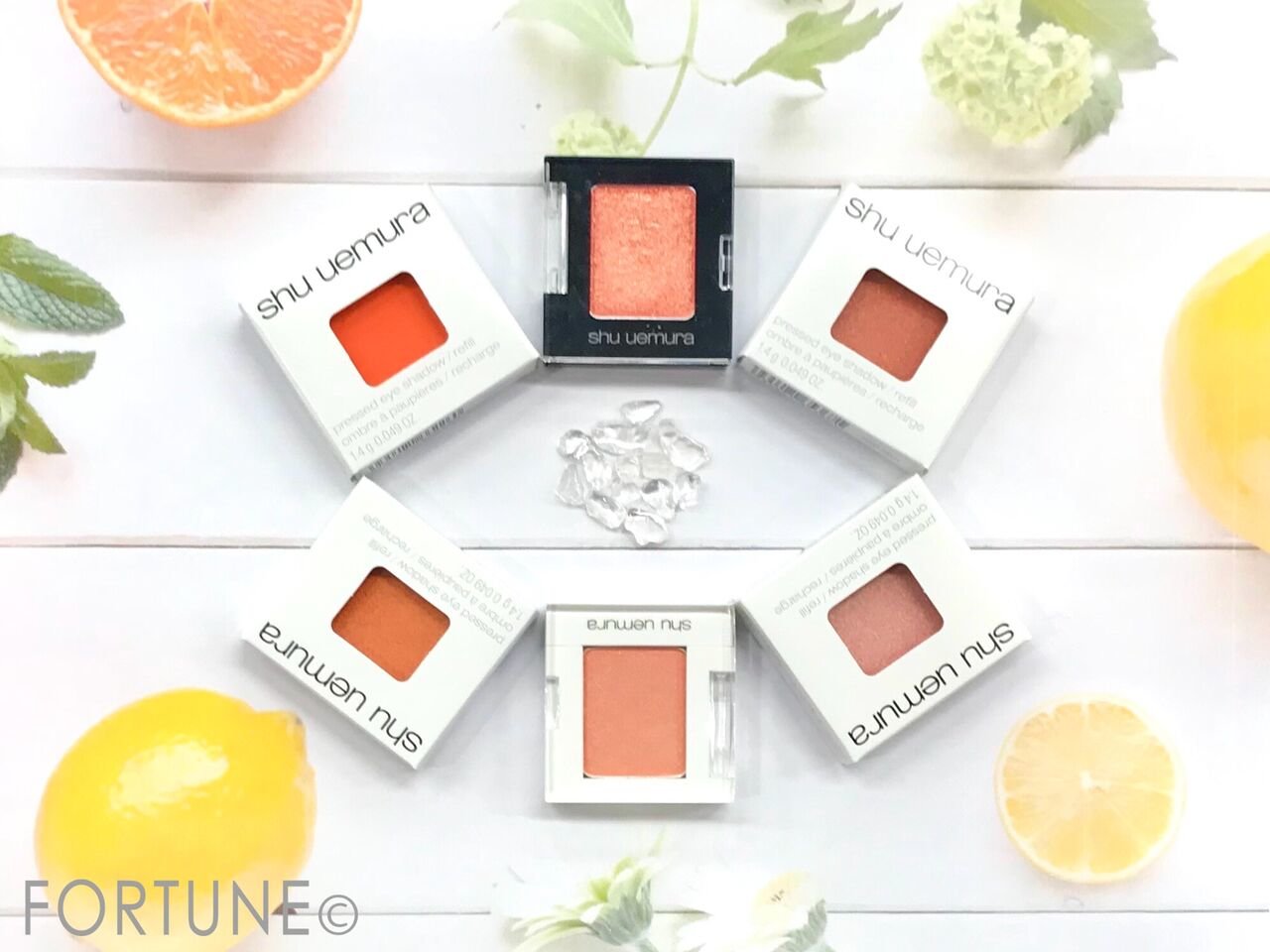 シュウウエムラ プレスドアイシャドー