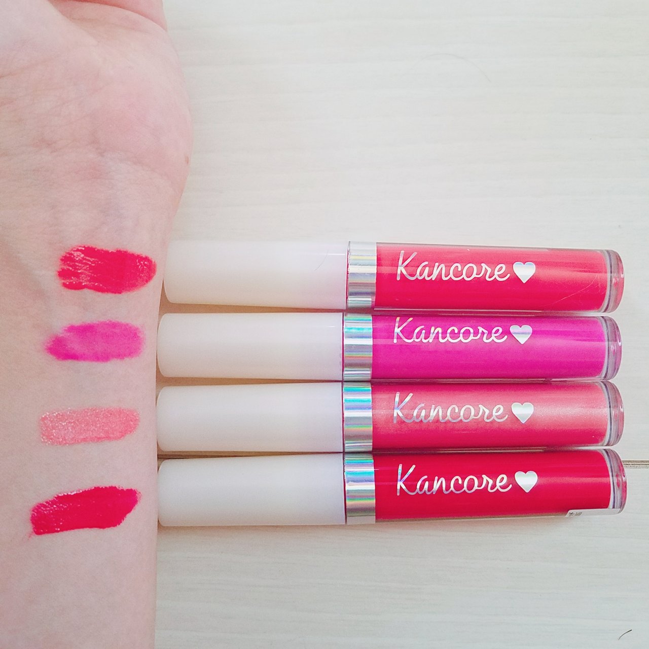 ダイソー×カンコレコラボ　リップグロス　