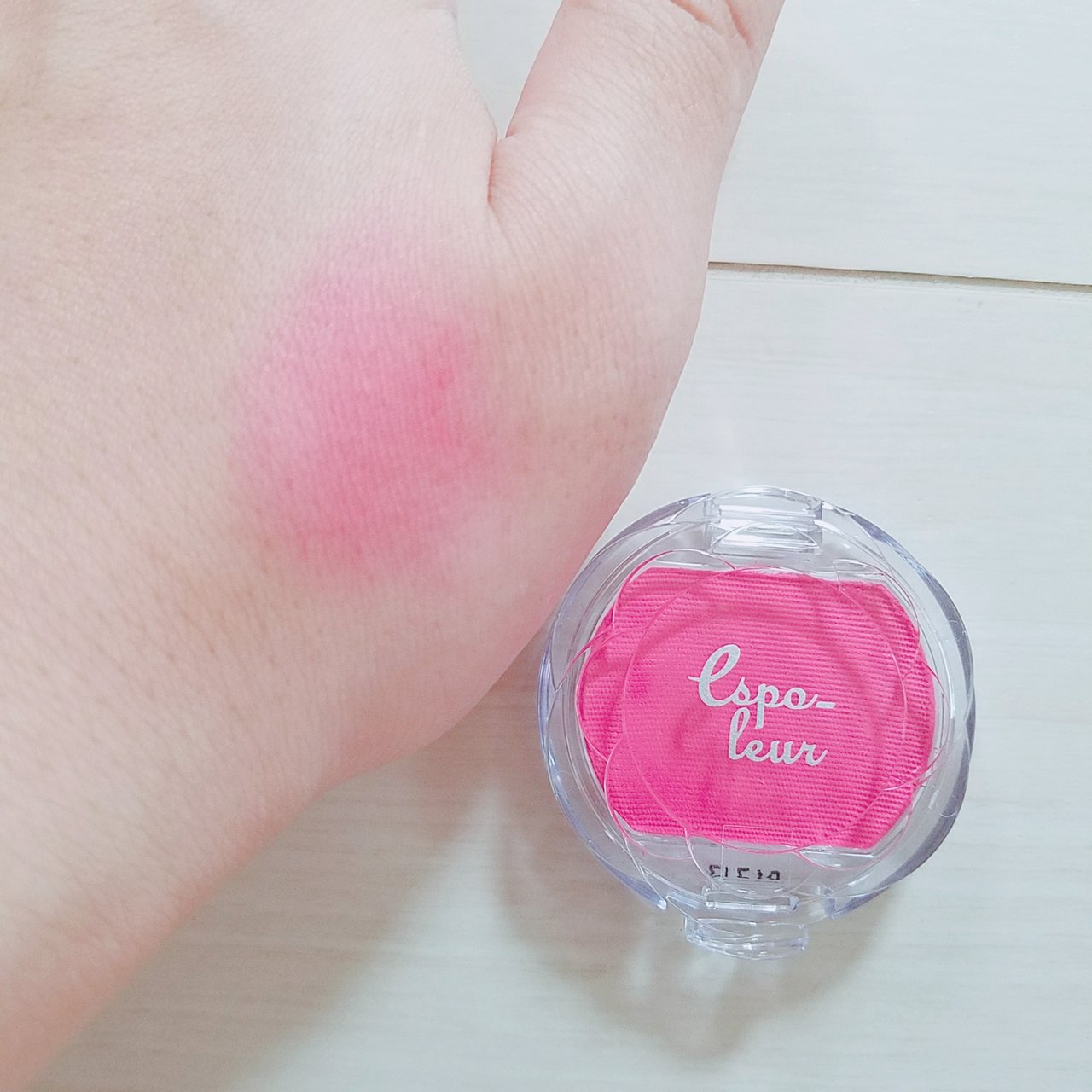 パウダーチーク：ローズ